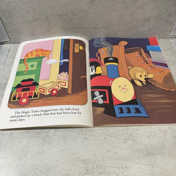 The Magic Train by Susan McClanahan French - 1992 - Illustrated by Patty Lunn - Picture 5 of 8